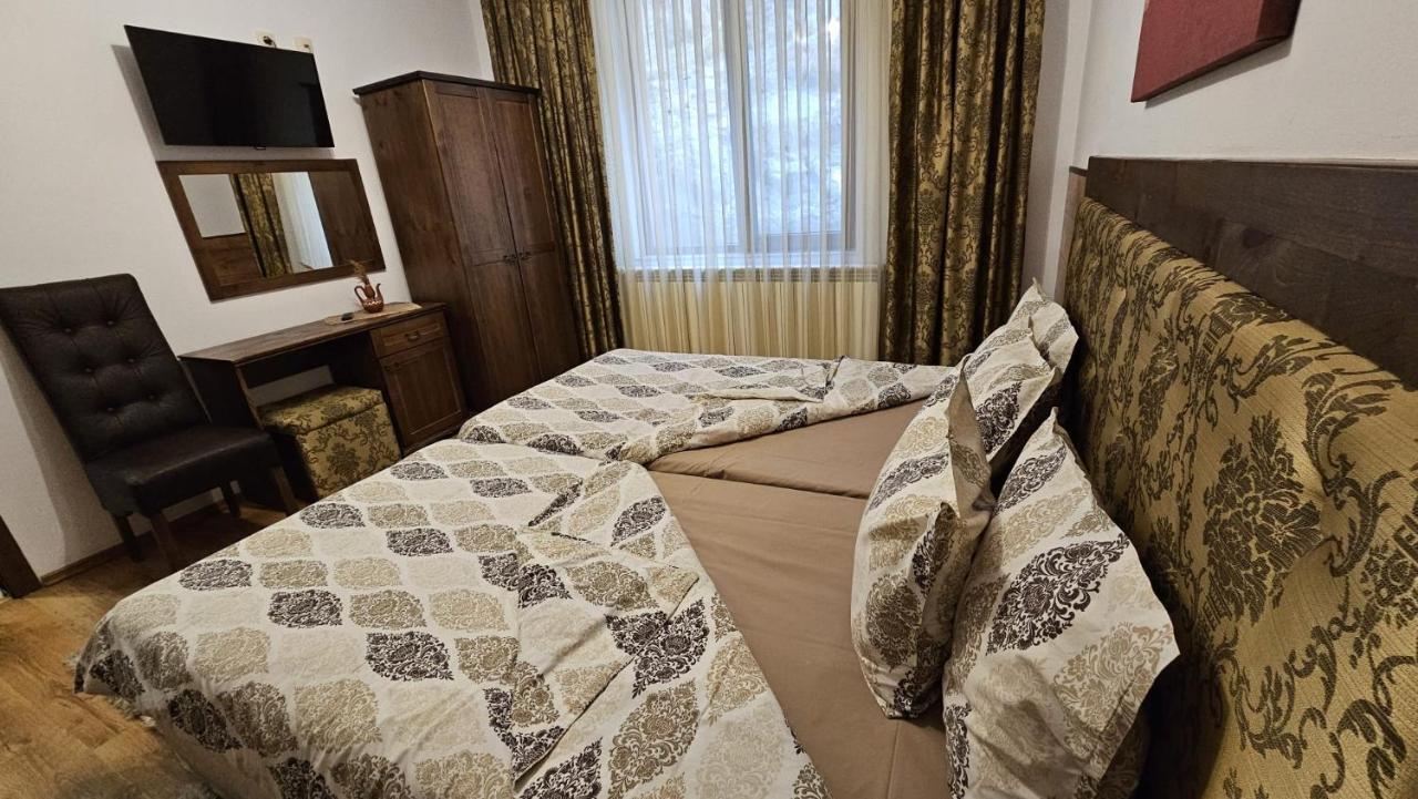Villa Hills - Къща За Гости С Храна Orlino エクステリア 写真